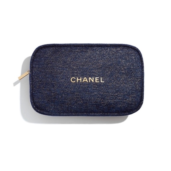 CHANEL Handbags - CHANEL - Holiday Gift Set Bag